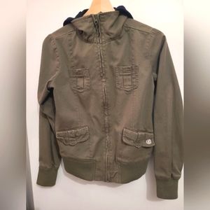 Element Lightweight Jacket w/Removeable Hood